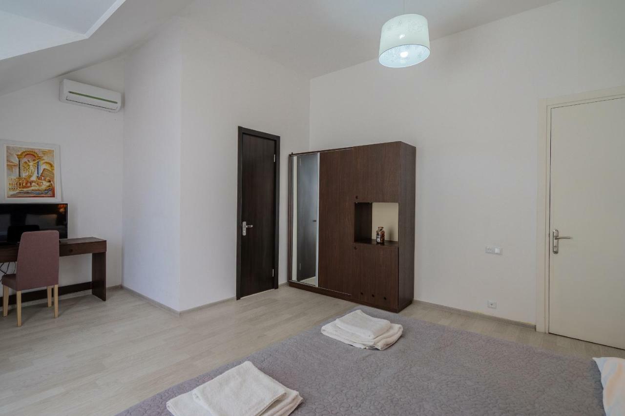 Vera View Hotel Tbilisi Zewnętrze zdjęcie